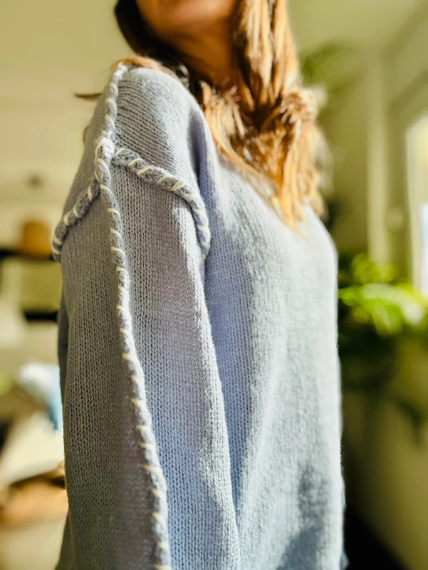 Pull bleu